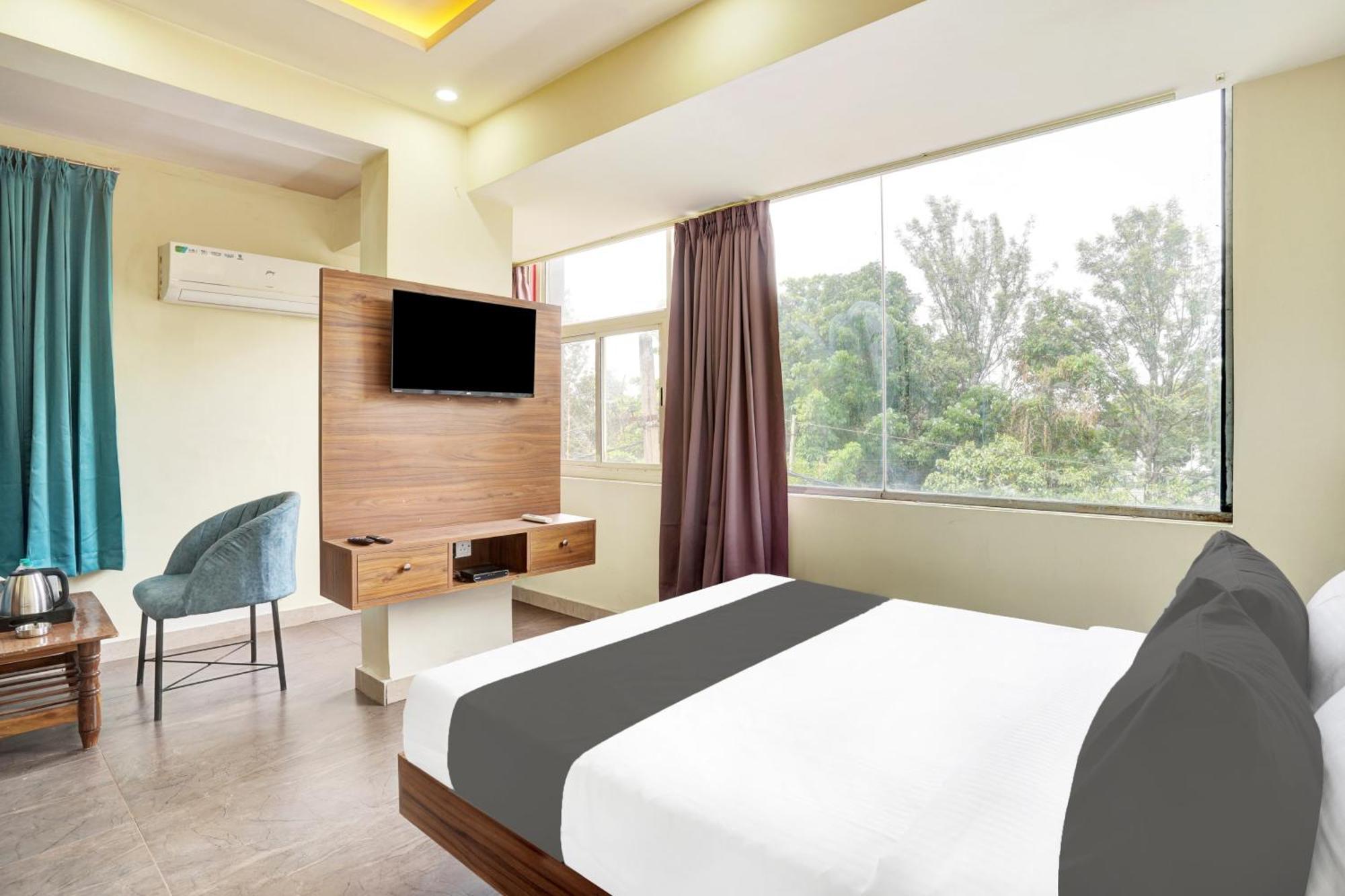 Hotel O Gayathri Metro Deluxe Bangalore Extérieur photo
